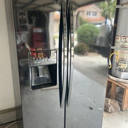 Kenmore Refrigerator 