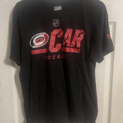 NHL Carolina Hurricanes Hockey NHL Men's Black Tee Shirt Medium. 