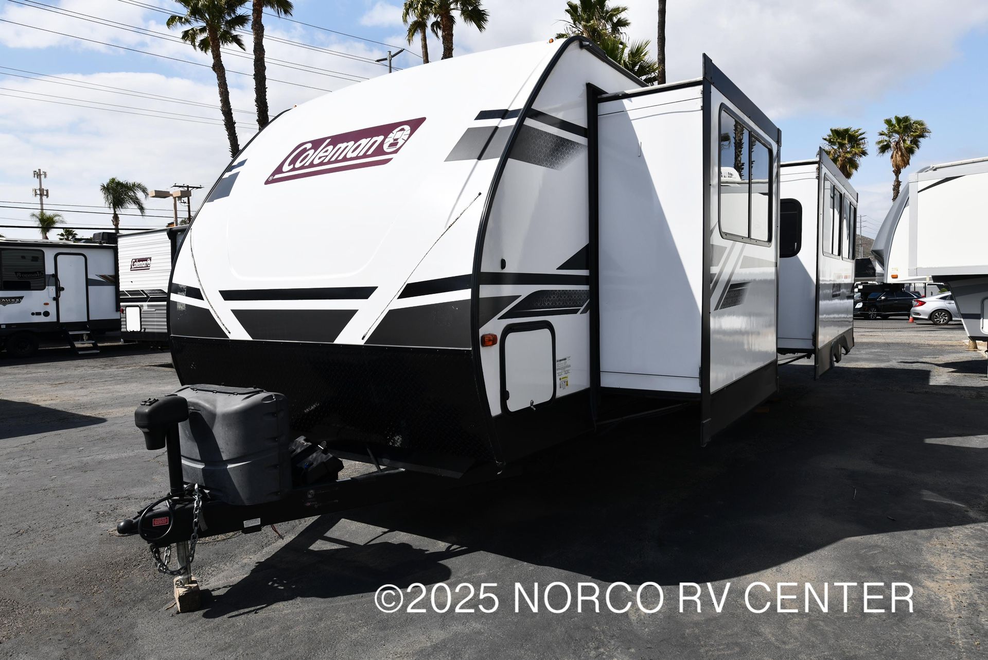2022 Dutchmen Coleman 3055BS