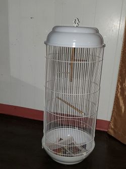Long Bird Cage   With Accessorie