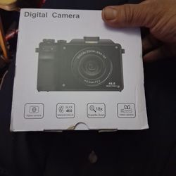 Digital Camera