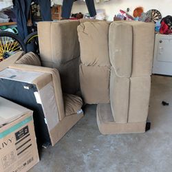Free 3 Piece Couch With Recliners 