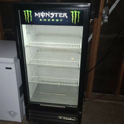 Monster Commercial BEVERAGE COOLER 
