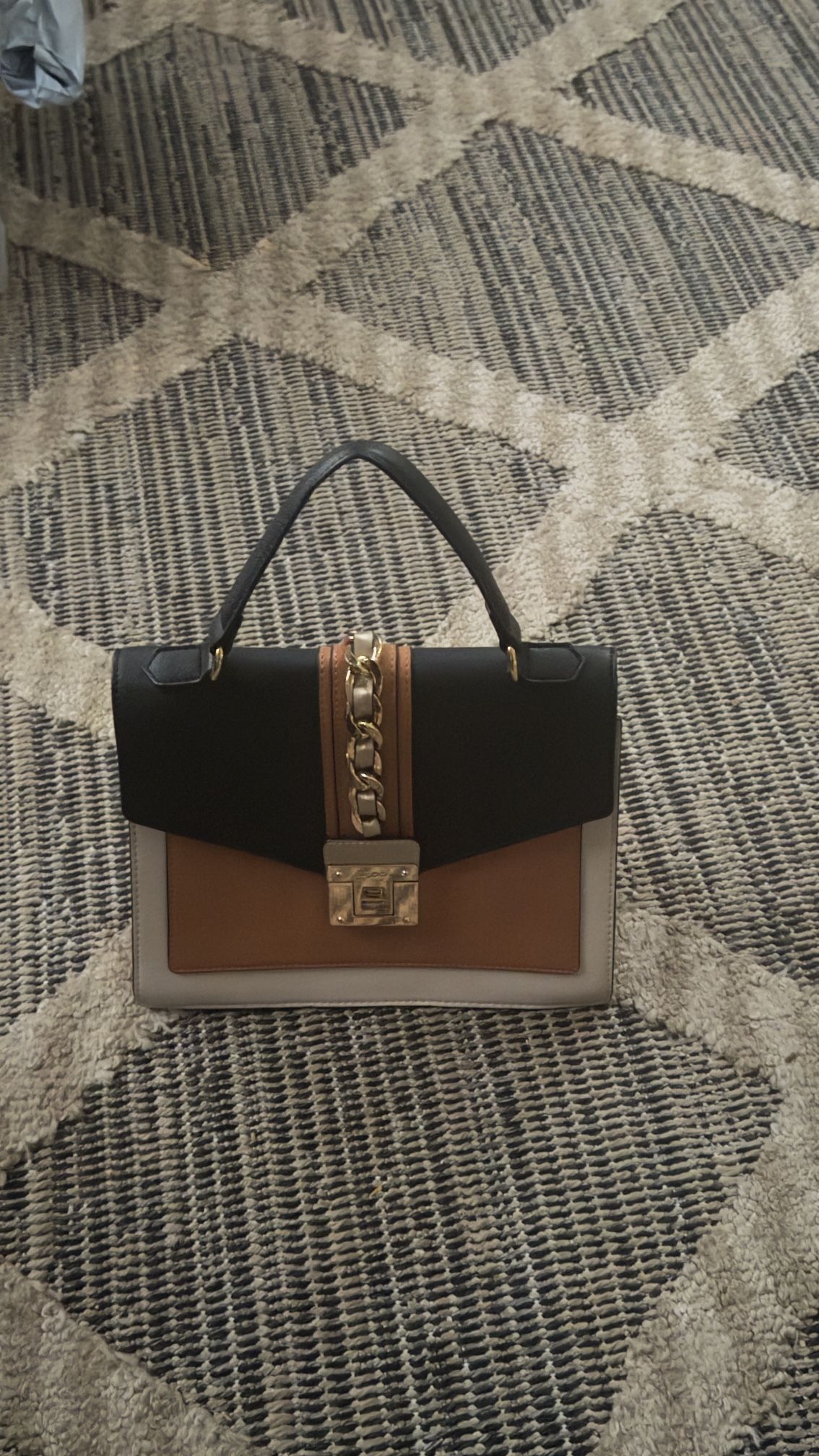 CLASSY LADIES ALDO DESIGNER HANDBAG IN MINT CONDITION GOING CHEAP