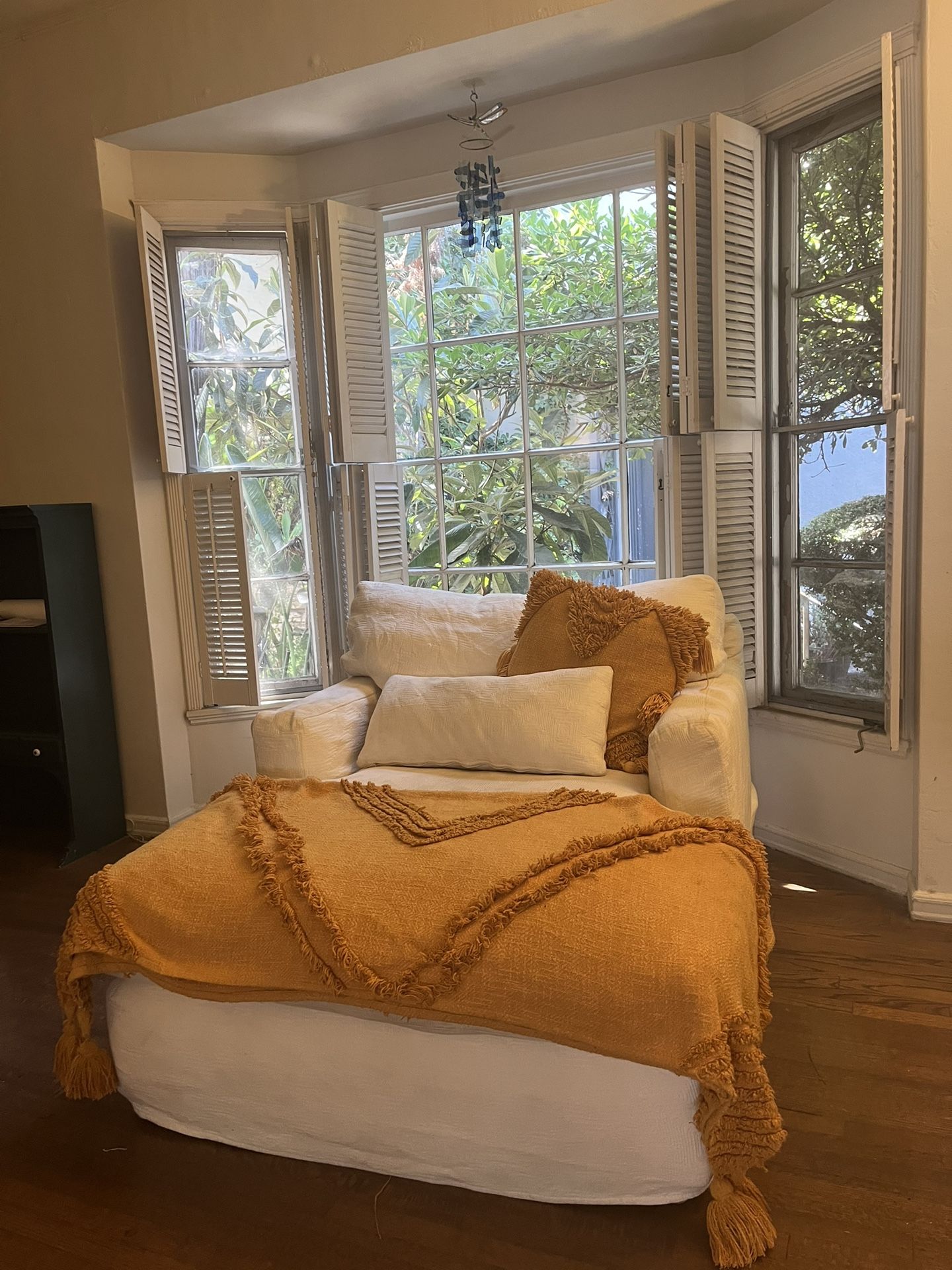 White Sofa / Chaise (Pillows and Blankets also available!)