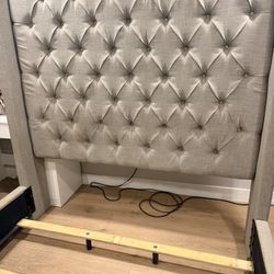 Queen Bed 