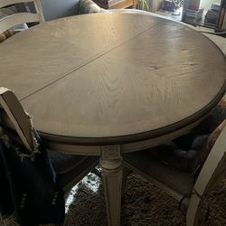 Dining Room Table W/ Chairs 