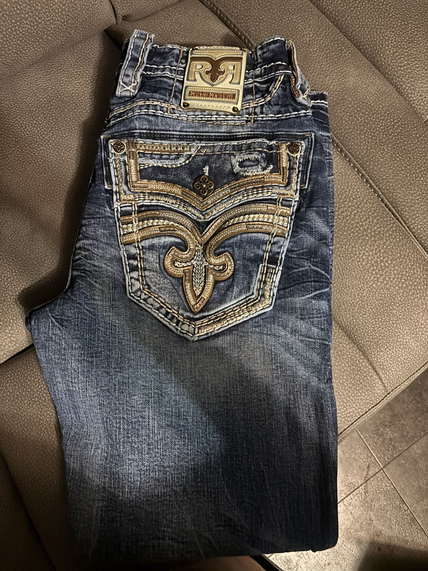 Men’s Rock Revival Jeans Size 32
