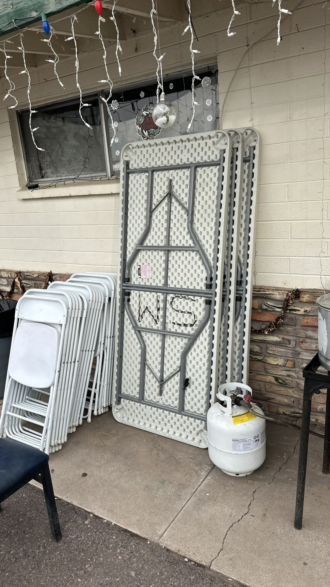 Se Rentan Sillas Y Mesas