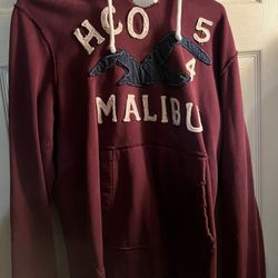 maroon hollister hoodie