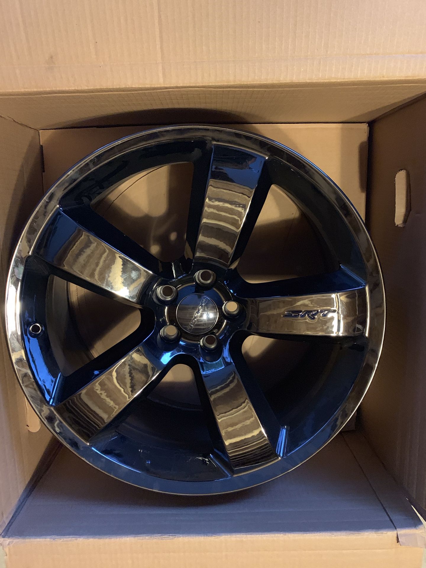 DODGE CHALLENGER 20’’ SRT WHEELS IN PVD BLACK CHROME LIKE NEW