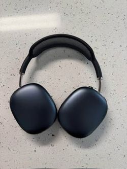 Apple AirPods Max Headphones