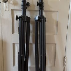 Speaker tripods