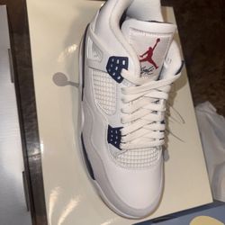 Jordan 4 Navy SB Size 9.5 DS 