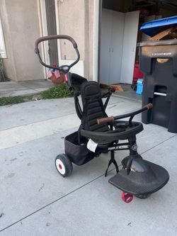 Radio Flyer 4-in-1 Stroll ’N Trike – Kids Tricycle