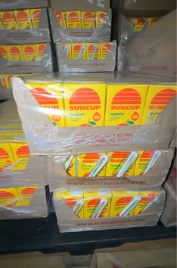 Sun cup Apple/orange juice box’s