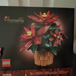 Brand New Poinsetta Lego Flower Arrangement 