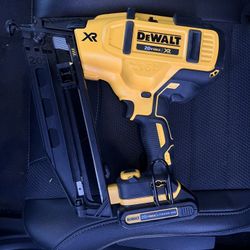 Dewalt Finish Nailer 