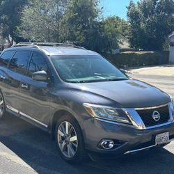 2014 Nissan pathfinder platinum