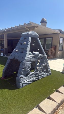 Step 2 Skyward Summit Climber