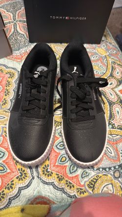 Black puma women’s shoes size 7