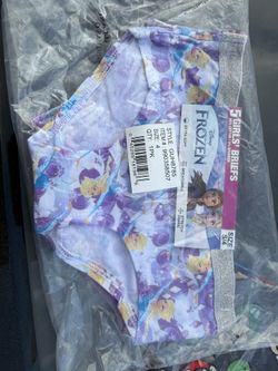 Brand New Girls Frozen Briefs
