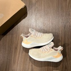 Adidas: AlphaBoost ‘Glow Orange’ | 6.5W