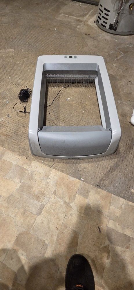 Petsafe Automatic Litter Box 