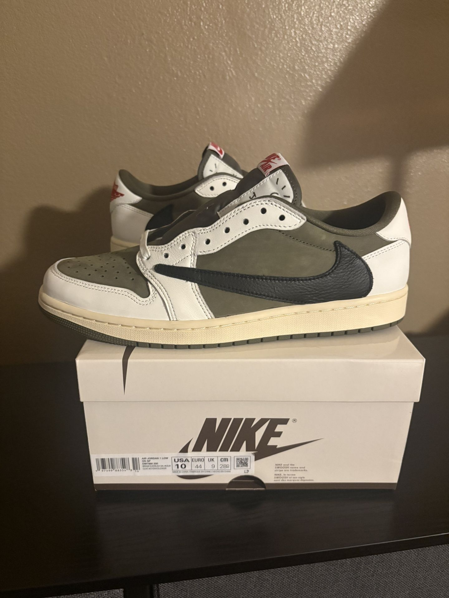 Jordan 1 Low Travis Scott Medium Olive