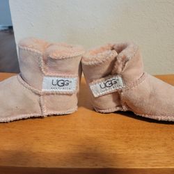 Toddler Ugg Slippers Size 4/5