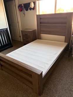Full Size Wood Bedroom Furniture Set