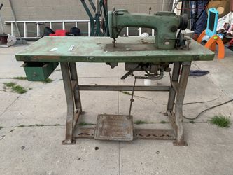Sewing machine Consew model 210