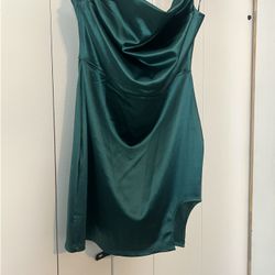 Forever 21 Emerald Green Mini Dress