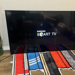 Samsung 44” HD TV w/ Stand – Great Condition!