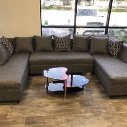 3PC Gray Woven Sectional & Pillows