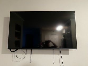 45” New Vizio TV