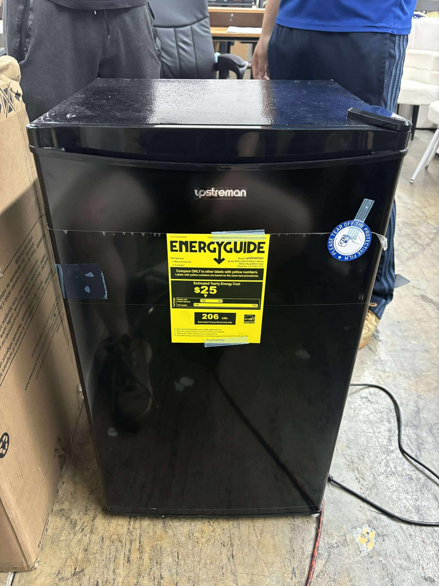 Upstreman 3.2 Cu.Ft Mini Fridge with Freezer, Single Door Mini Fridge, Dorm Fridge,