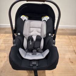 Nuna Pipa Infant Car seat 