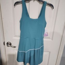 Active Dress NEW! Medium