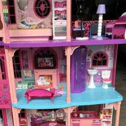 Barbie Dream Home