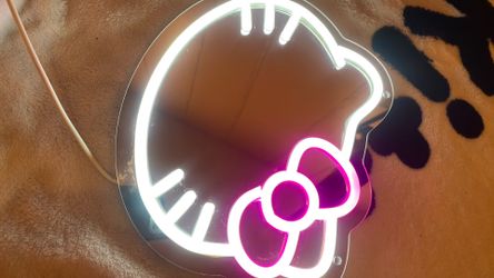 Hello Kitty Mirror