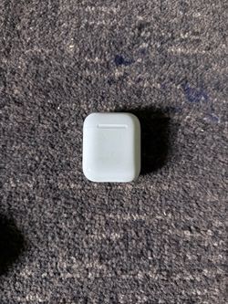 AirPods 1st gen, case included  white