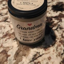 Lavender & Eucalyptus Soy Wax Candle - Handmade Grandma Gift, Mothers Day Present
