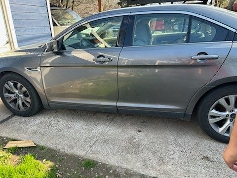 2011 Ford Taurus
