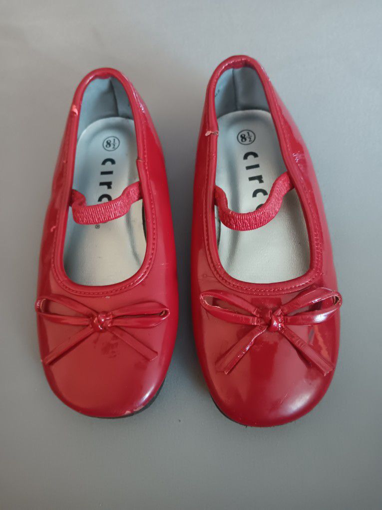 Girls Toddler Size 8.5,  Circo Red Patten Leather Shoes 