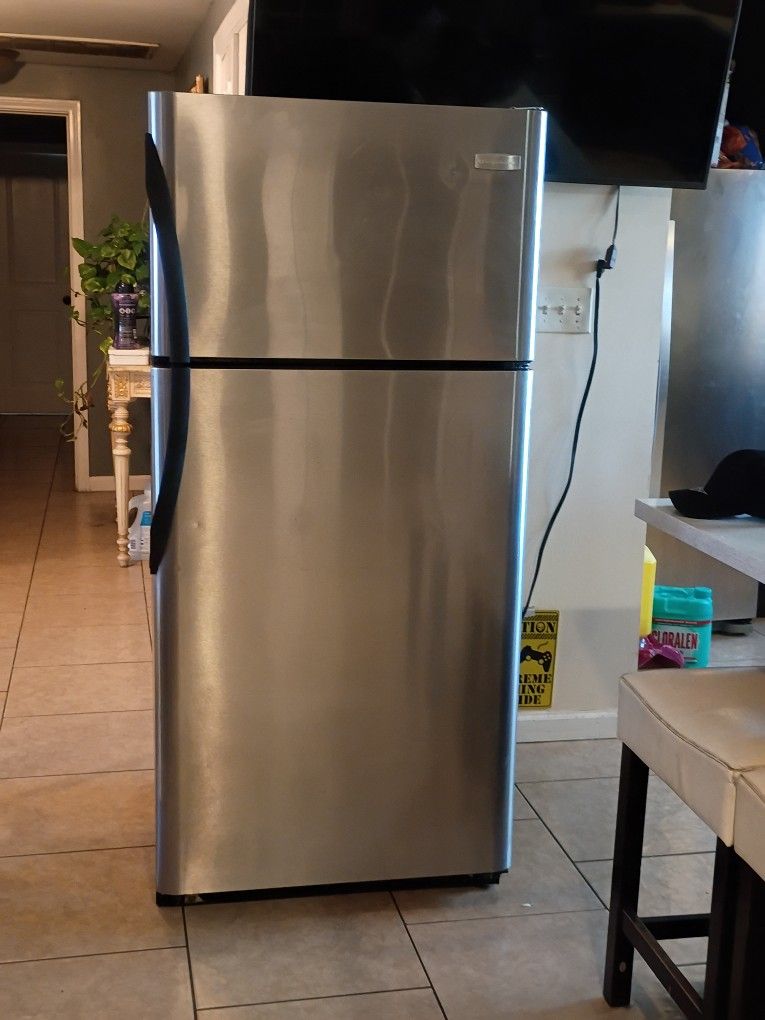 Refrigerator W30xH65 Work Perfect