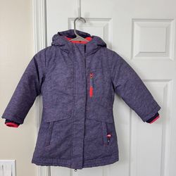 Girl size 4/5 champion winter ski jacket excellent condition located in Weston