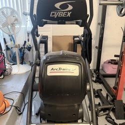 Cybex Arc Trainer Elliptical 