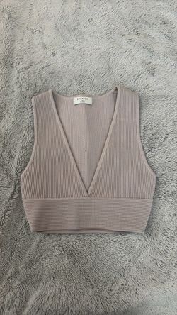 Aritzia Crop Top