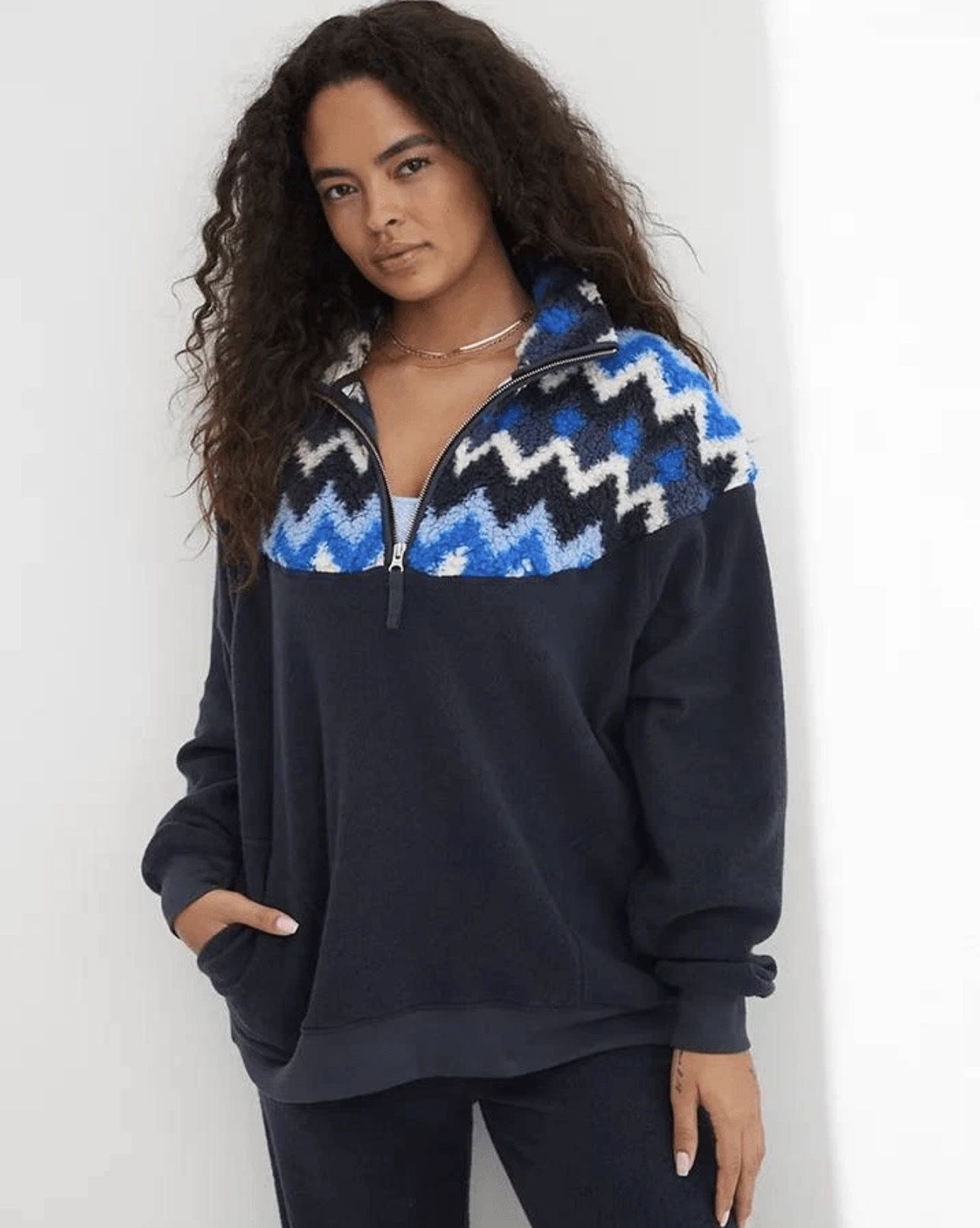 Aerie Hometown Holiday Quarter Zip Sweatshirt size S